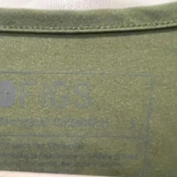 FIGS OLIVE GREEN TECHNICAL COLLECTION SCRUB TOP  SIZE SMALL - Picture 2 of 3